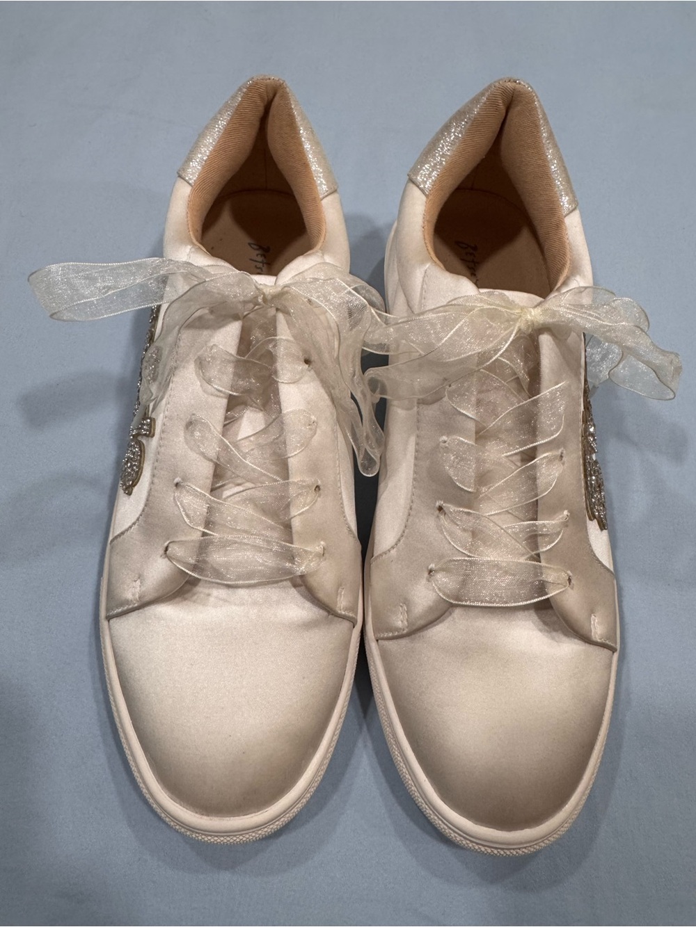 Betsey Johnson CIBIL Jeweled Bride Sneakers Ivory Satin Ribbon Lace Women’s 6.5M